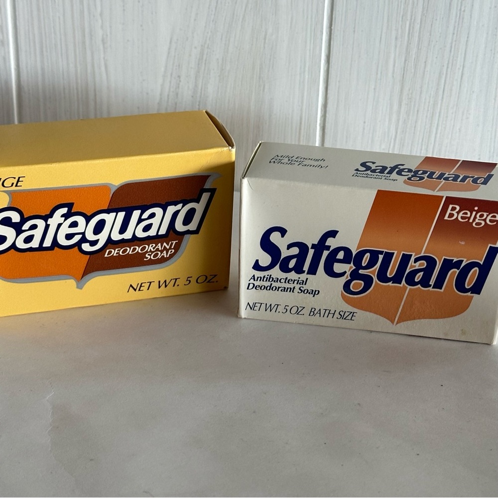 Set of 2 Vintage Safeguard beige deodorant bar‎ soap 1991 1987
